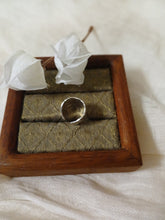 Load image into Gallery viewer, Textured Sterling Silver Ajustable Band Ring