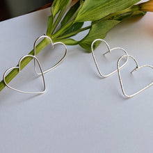 Load image into Gallery viewer, Amor Earrings