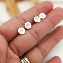 Load image into Gallery viewer, Nena Earrings