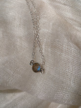Load image into Gallery viewer, Labradorite Pendant
