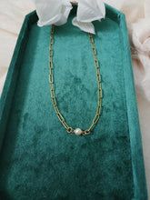 Load image into Gallery viewer, Gold Plated River Pearl Chain Necklace
