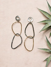 Load image into Gallery viewer, Mix Metal Gio Party Earrings
