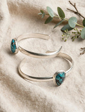 Load image into Gallery viewer, Turquoise Cuff Bracelet 925 Sterling Silver
