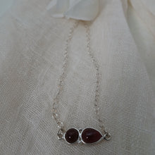 Load image into Gallery viewer, Elegant Silver Garnet Necklace
